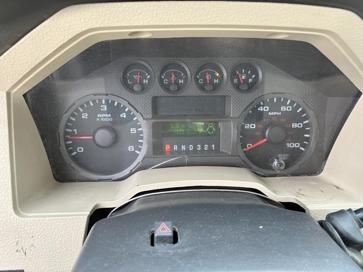 2010-ford-f350-image-15