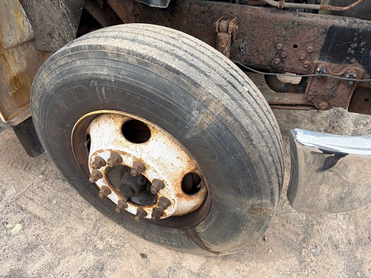 2006-ford-f750-image-14
