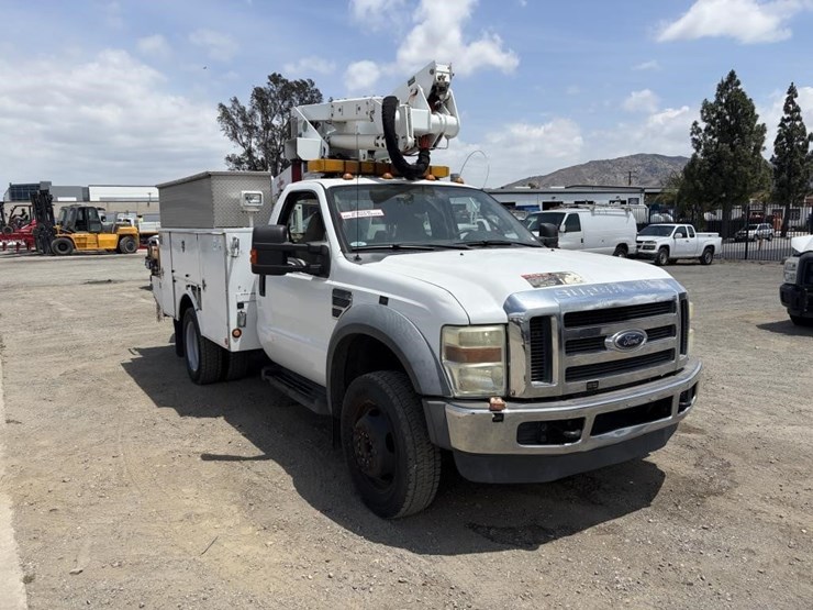 2008-ford-f550-image-2