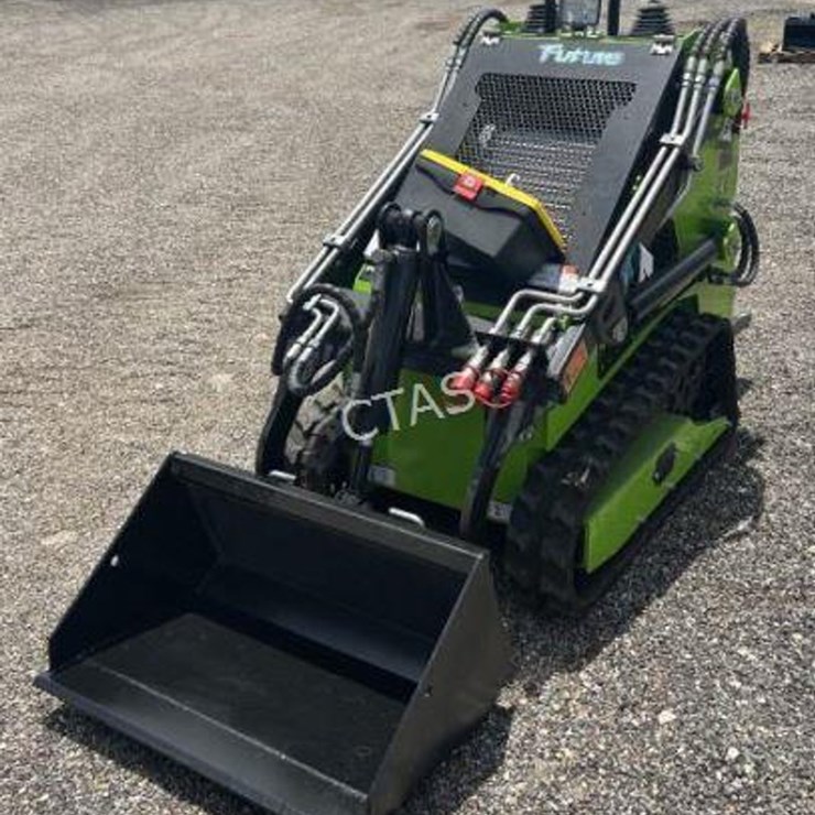 #48 • Mini Skid Steer Loader - FT36C - Gas