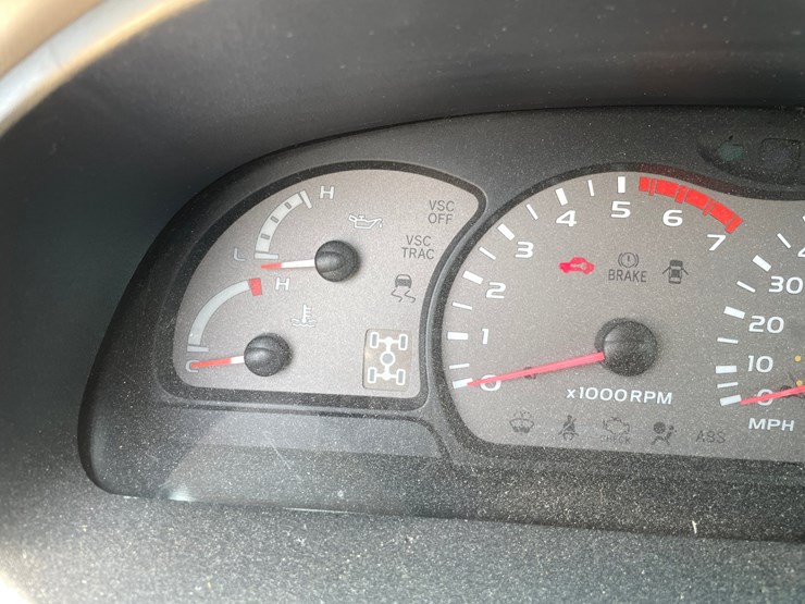 2003-toyota-sequoia-image-80