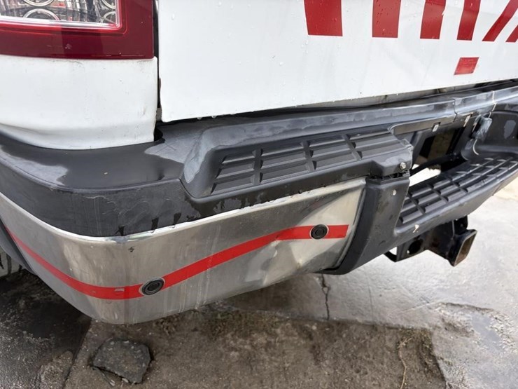 2012-gmc-sierra-2500-image-13