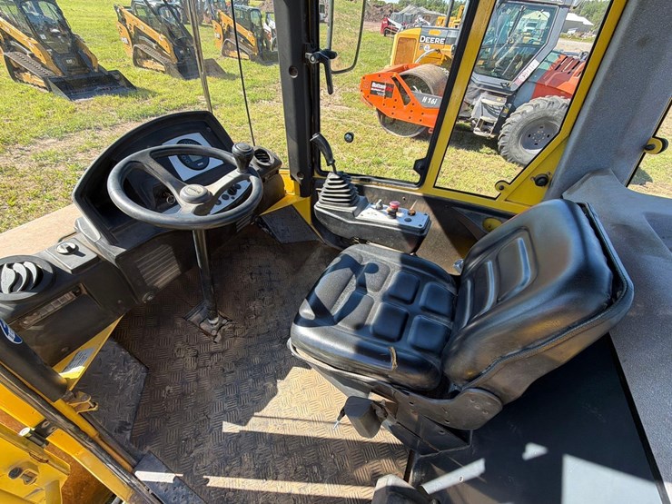 bomag-bw211d-40-image-11