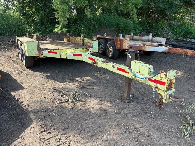 2001-butler-102"-x-65"-tandem-trailer-image-8