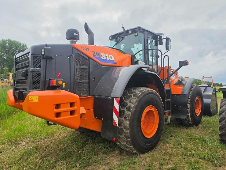 2019-hitachi-zw310-6-image-5