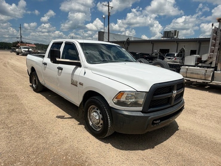 2013-dodge-ram-2500-image-2