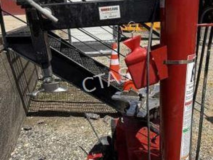 #61-•-coats-rc-45-rim-clamp-tire-changer-image-9