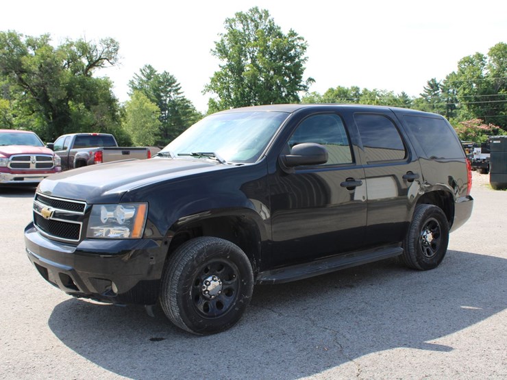 2012-chevrolet-tahoe-image-1