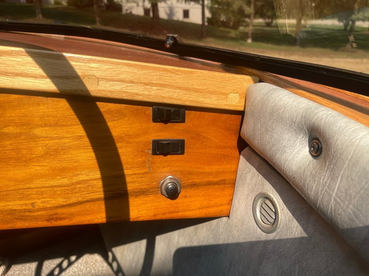 #103-•-1954-14'-vintage-speed-liner-wooden-speedboat-(no-title-or-registration-card)-(bill-of-sale-only)-image-44