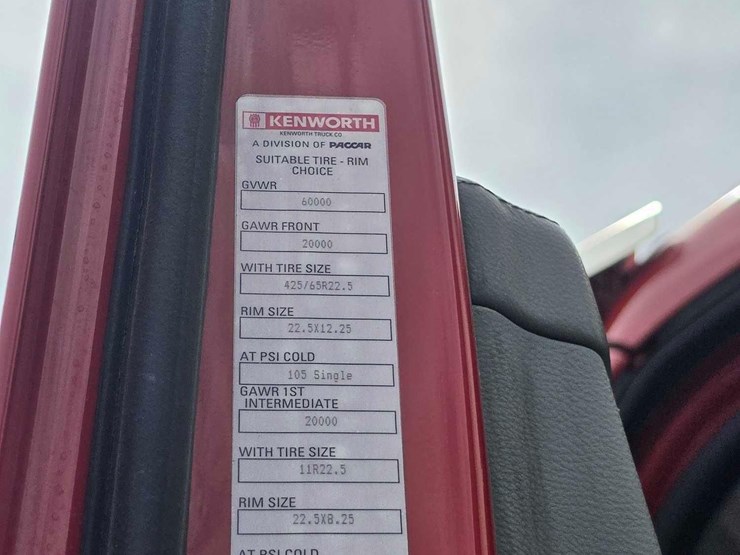 2015-kenworth-t880-image-24