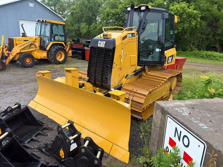 2018-caterpillar-d3k2-lgp-image-3