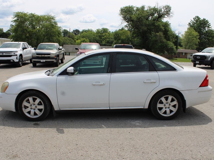 2007-ford-five-hundred-vin:1fahp24107g141154-image-3