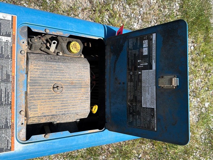 #4043-•-miller-bobcat-250-ac/dc-welder-11,000-watt-generator-image-10