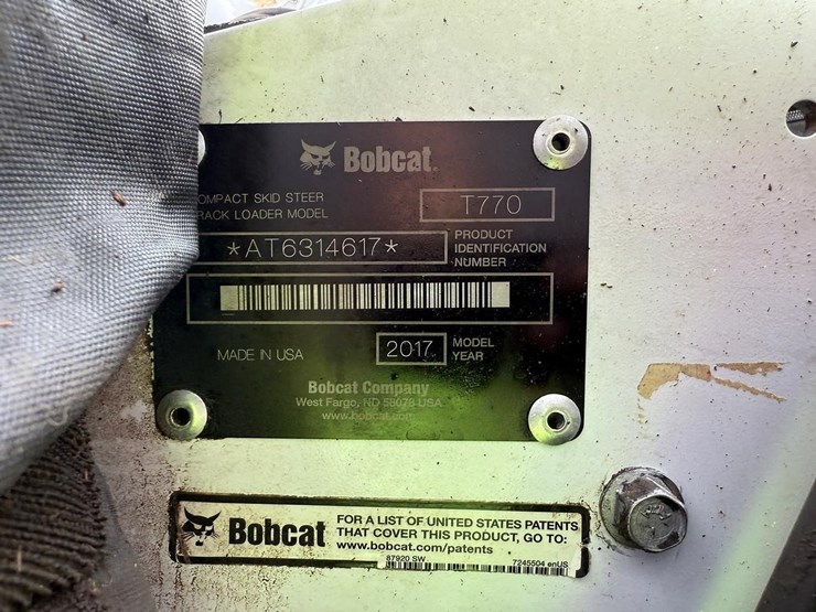 2017-bobcat-t770-image-28