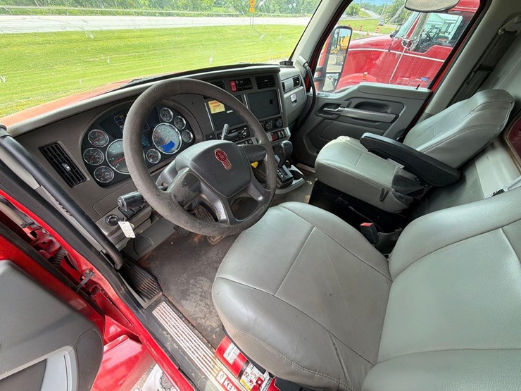 2016-kenworth-t880-image-20