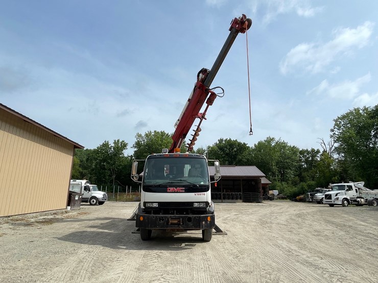 2002-gmc-t8500-image-11