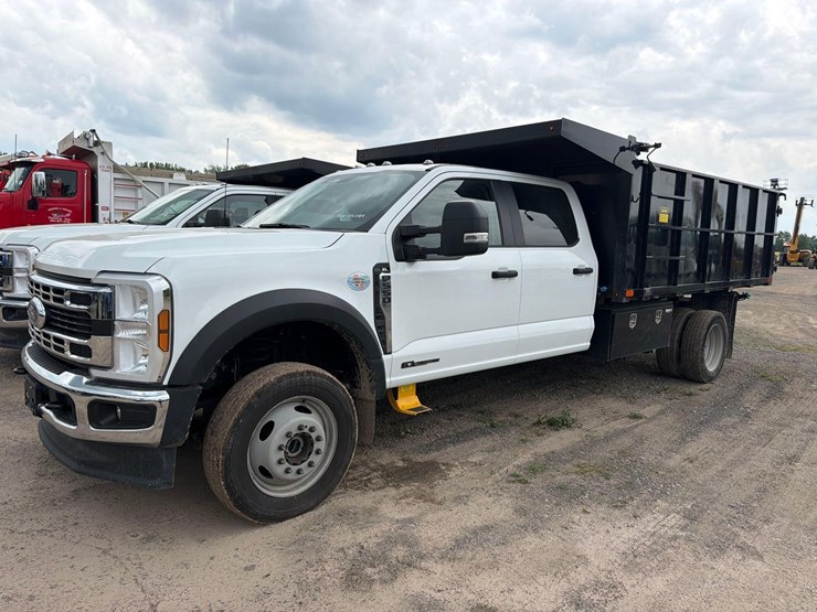 2024-ford-f550-image-2