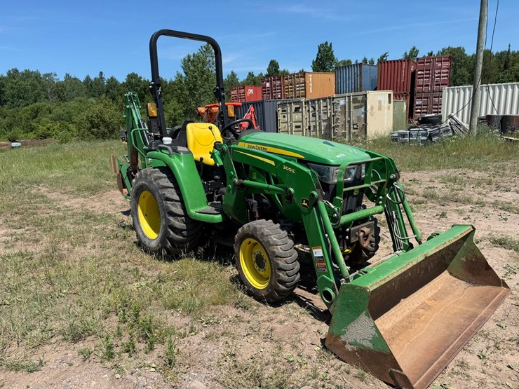 john-deere-3032e-image-7