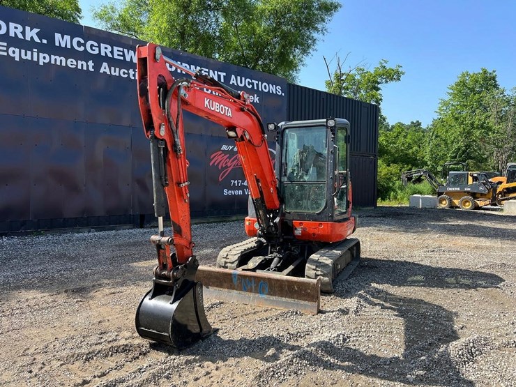 2020-kubota-kx040-4-image-2