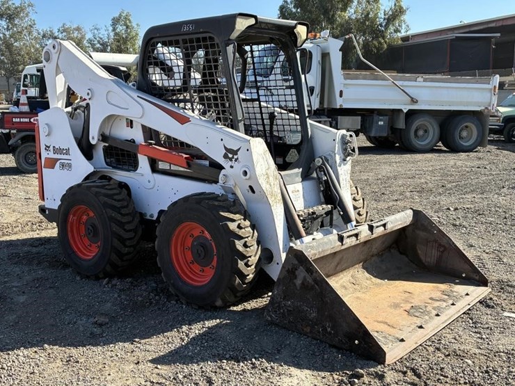 2021-bobcat-s740-image-2