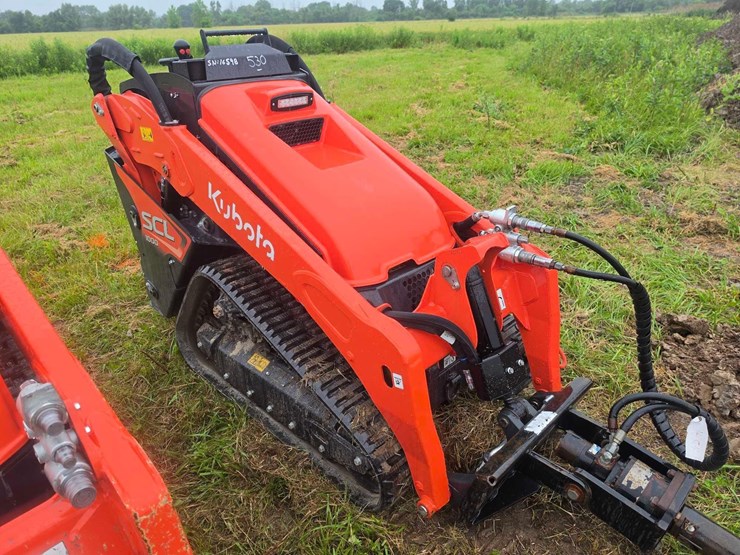 2026-kubota-scl1000-image-3
