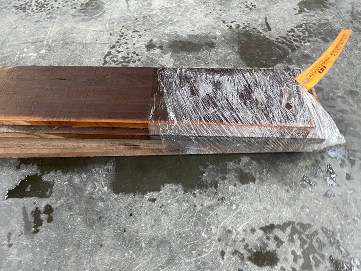 #3430-•-bundle-of-(5)-inch-thick-rough-cut-black-walnut-boards-image-4