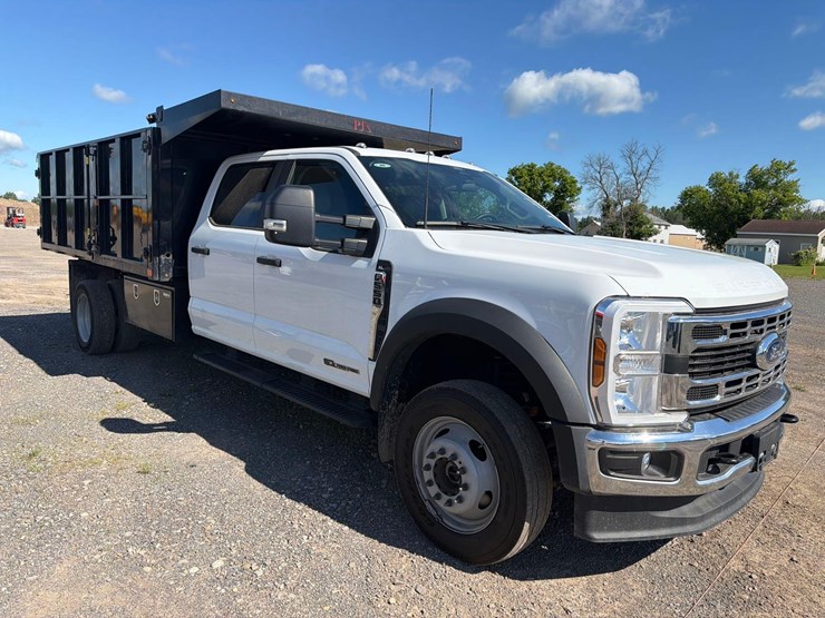 2024-ford-f550-image-3