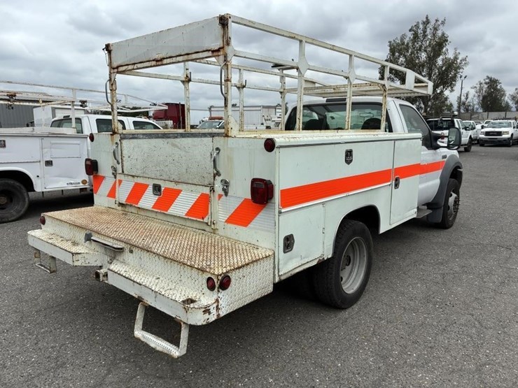 2005-ford-f450-image-3