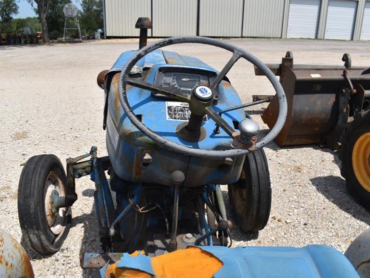 ford-3000-image-10