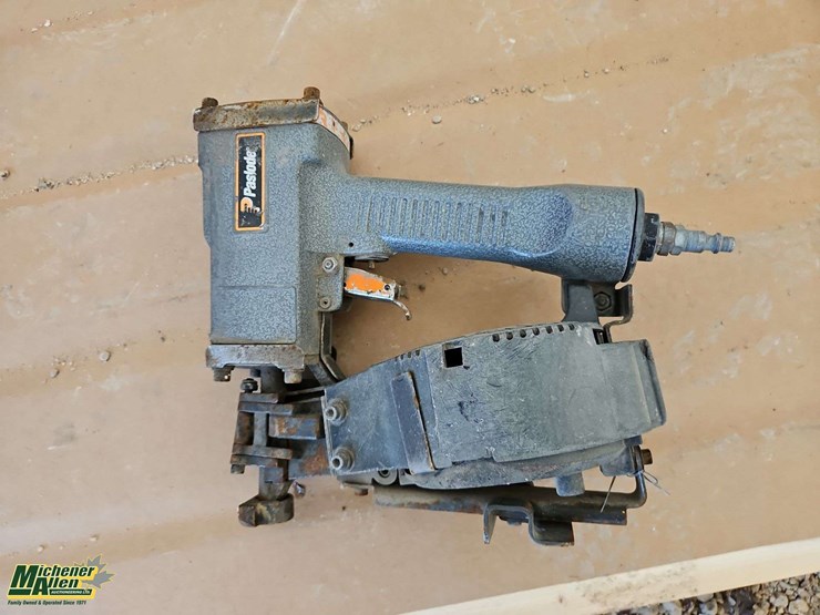 air-nail-gun-condition-unknown-image-1