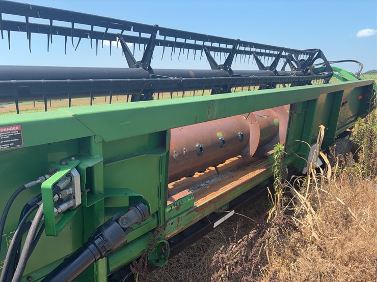 john-deere-630f-image-10