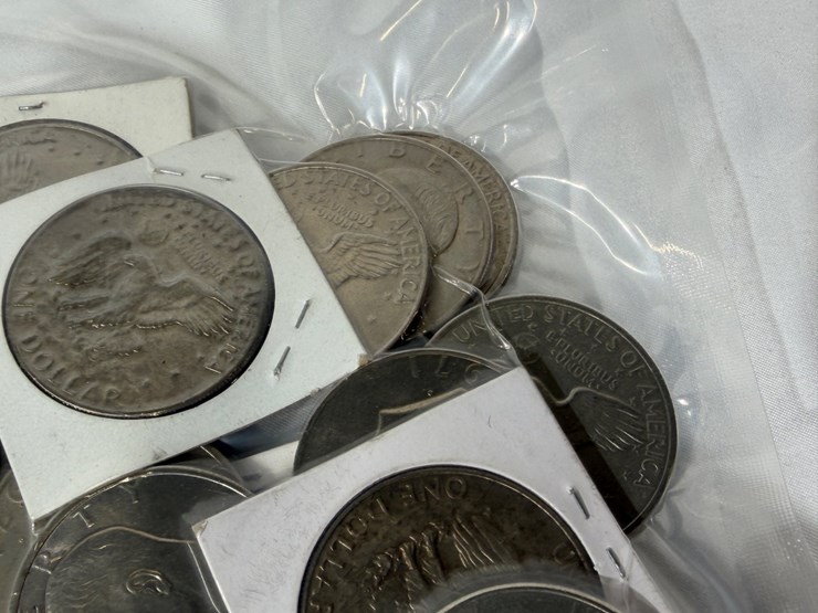 #40033-•-(50)-one-dollar-coins-image-11