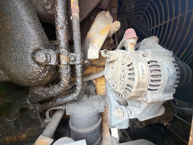 caterpillar-416b-image-22