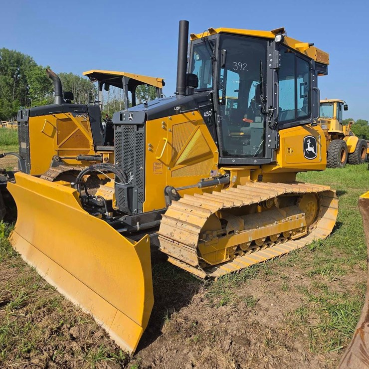 2026 DEERE 450 LGP