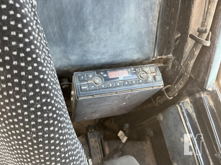 2018-caterpillar-307e2-image-17