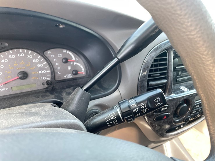 2003-toyota-sequoia-image-79