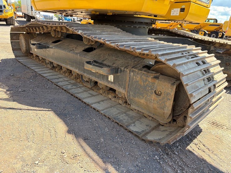 komatsu-pc238us-lc-11-image-15