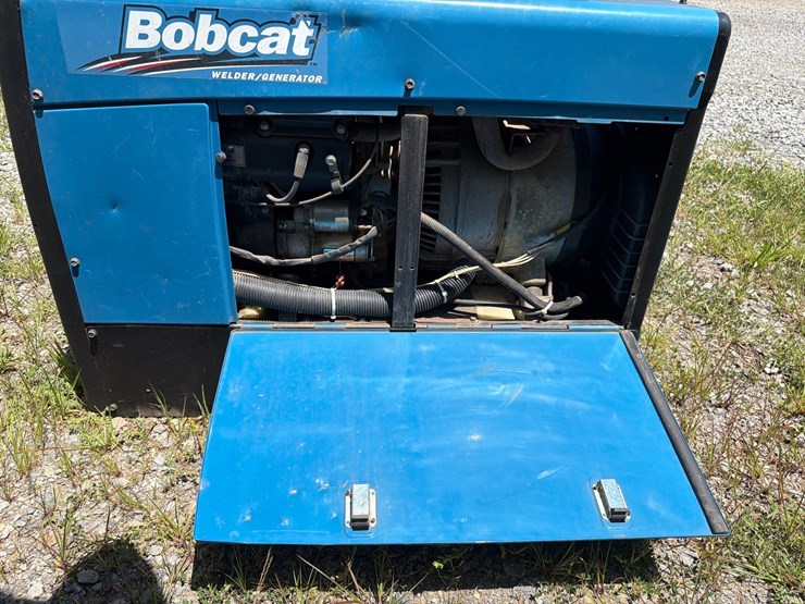 #4043-•-miller-bobcat-250-ac/dc-welder-11,000-watt-generator-image-13