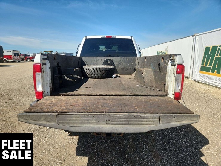 2019-ford-f350-image-8