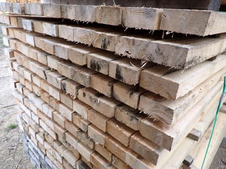 qty-of-(204)-2-in.-x-4-in.-x-10-ft-rough-cut-pine-image-3