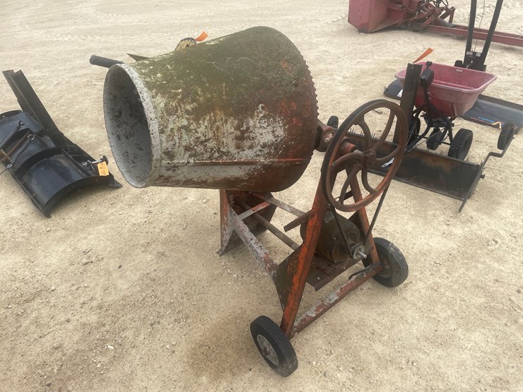 #3435-•-concrete-mixer-image-1