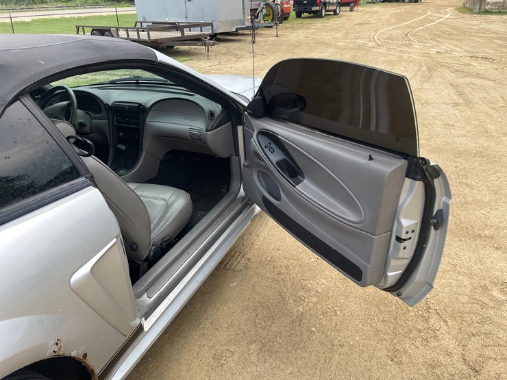 #202-•-2002-ford-mustang-convertible-(has-in-title)-image-37