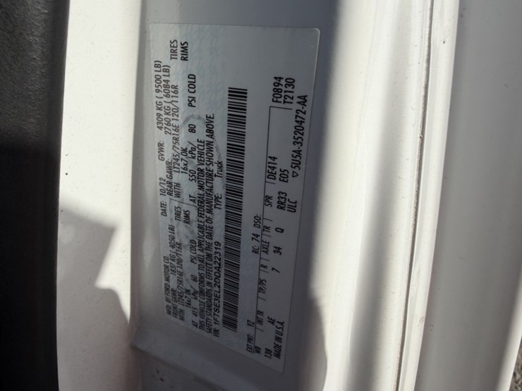 2013-ford-e350-image-9