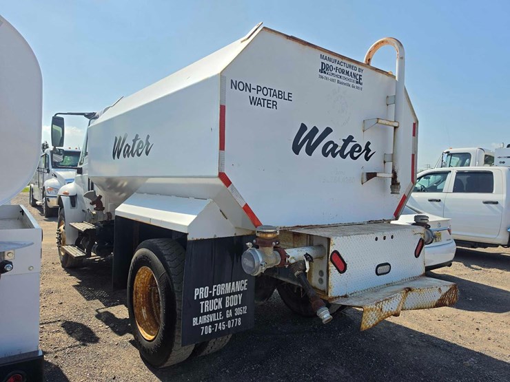 2004-international-durastar-4300-image-4