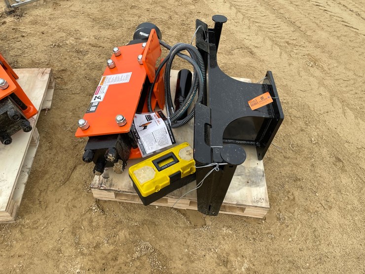 #2053-•-new-wolverine-skid-steer-post-hole-driver-image-8