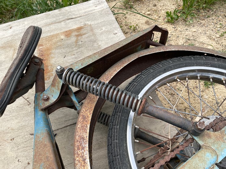 #3395-•-1980-jawa---motokov-moped-image-15
