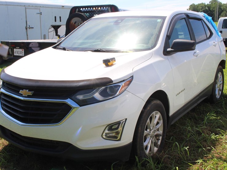 2020-chevrolet-equinox-image-1