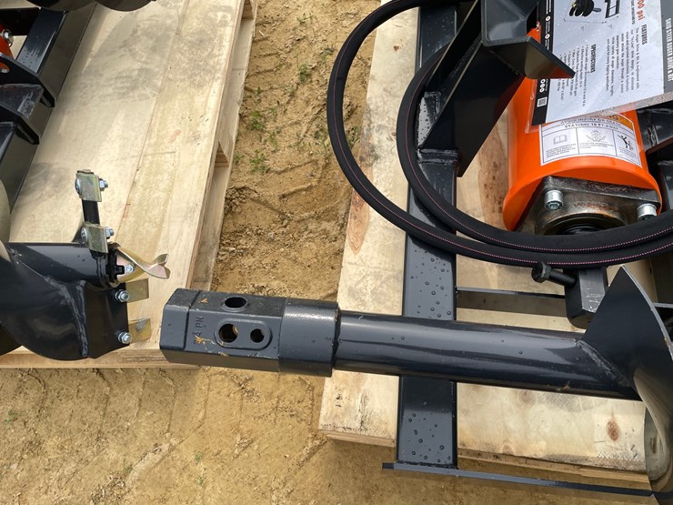 #2022-•-new-wolverine-skid-steer-auger-drive-and-bit-attachment-image-10