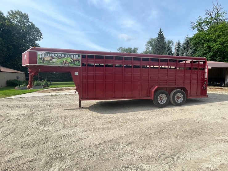 #8310-•-1997-gooseneck-cattle-hauler-trailer-(has-wi-title)-image-8