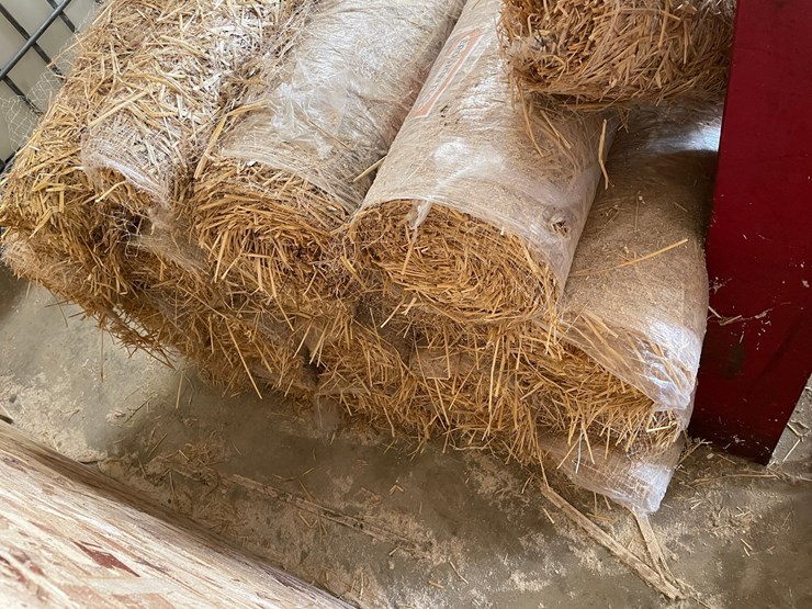 #7949-•-(20)-erosion-tech-double-net-straw-blanket-rolls-image-5